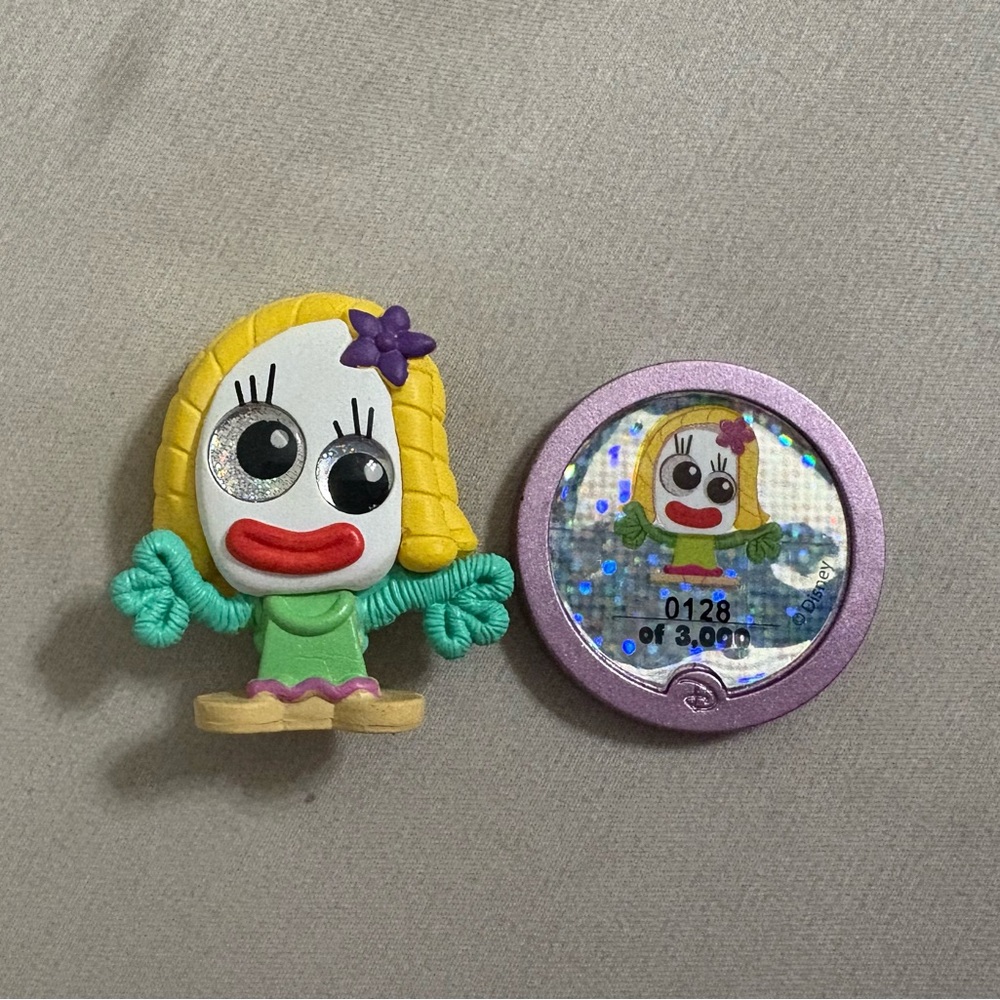 Disney Doorables Series 9 Karen Beverly #128 Limited Edition